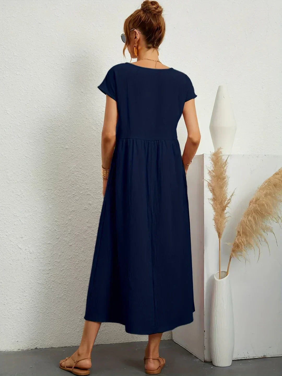 SEGOVIA - Vestido fluido con elegancia temporal