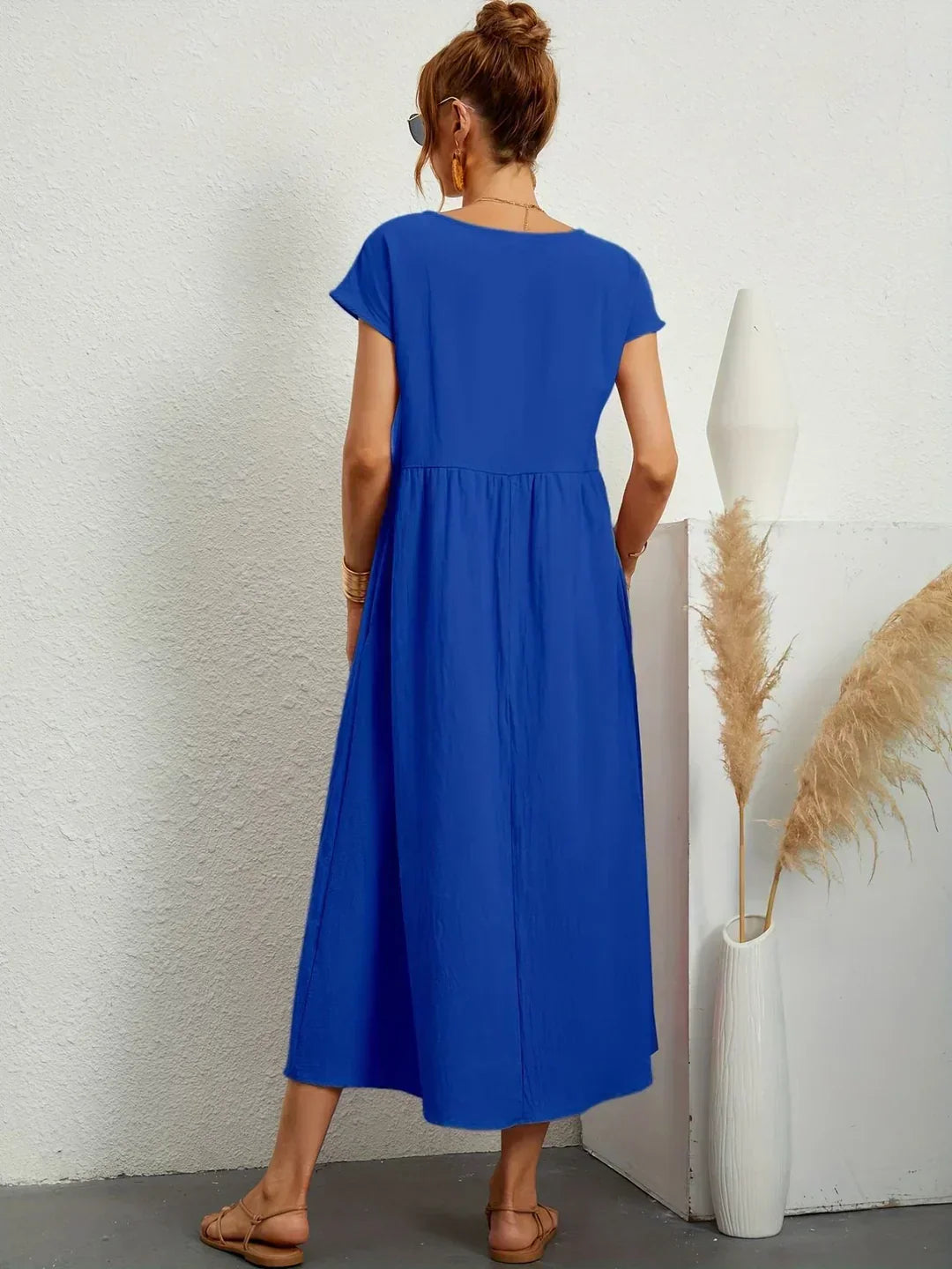 SEGOVIA - Vestido fluido con elegancia temporal