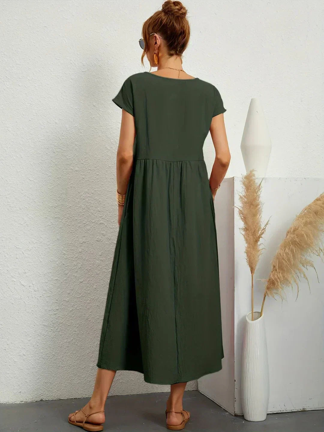 SEGOVIA - Vestido fluido con elegancia temporal